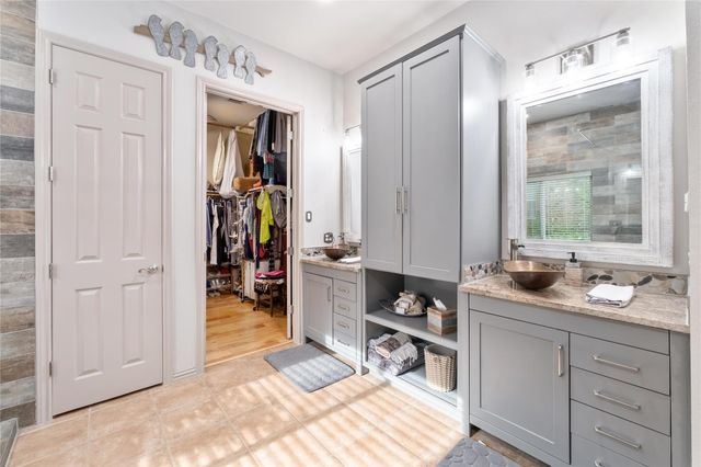 2107 Hilton Head DR, Round Rock, TX 78664