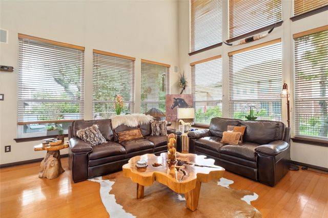 2107 Hilton Head DR, Round Rock, TX 78664