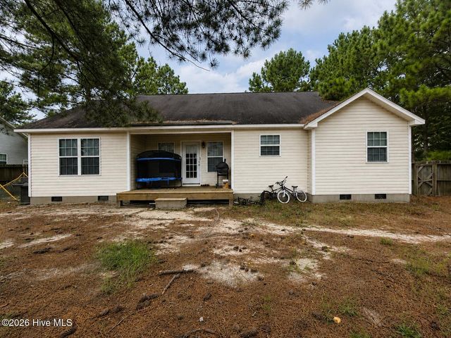 155 Pecan Lane, Aberdeen, NC 28315