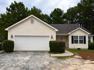 155 Pecan Lane, Aberdeen, NC 28315