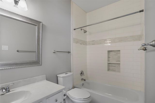 3800 Tanglewilde Street 607, Houston, TX 77063