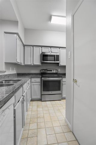 3800 Tanglewilde Street 607, Houston, TX 77063
