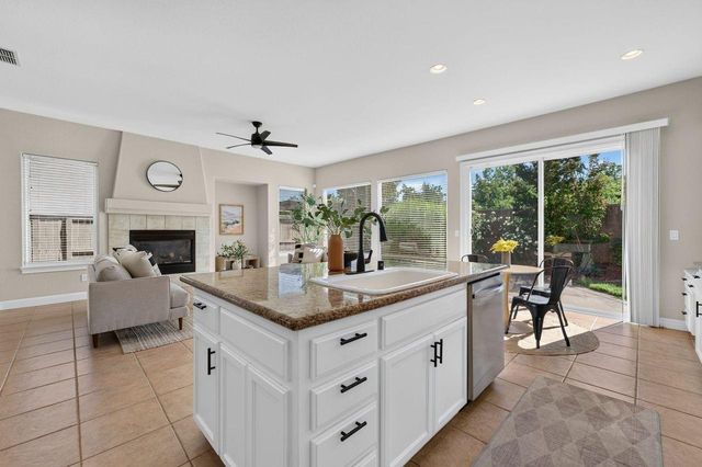 1624 Daunting Dr, El Dorado Hills, CA 95762