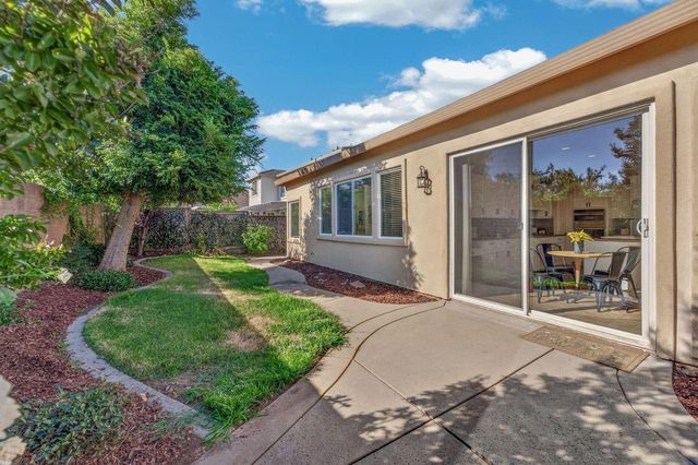 1624 Daunting Dr, El Dorado Hills, CA 95762