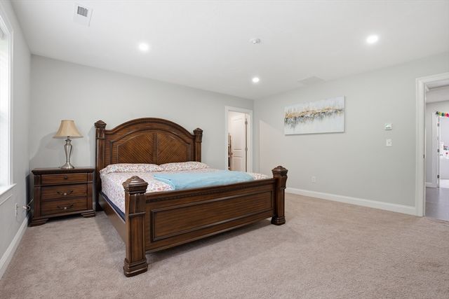 11 Lilac Avenue, Bellingham, MA 02019