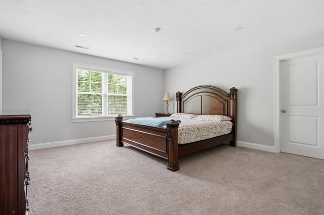11 Lilac Avenue, Bellingham, MA 02019