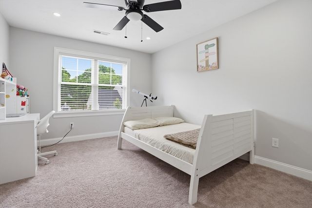 11 Lilac Avenue, Bellingham, MA 02019