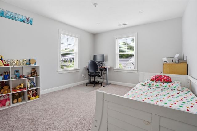 11 Lilac Avenue, Bellingham, MA 02019