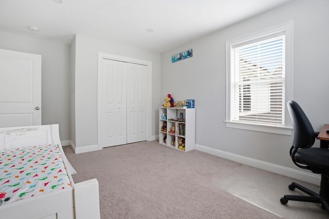 11 Lilac Avenue, Bellingham, MA 02019