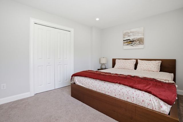 11 Lilac Avenue, Bellingham, MA 02019
