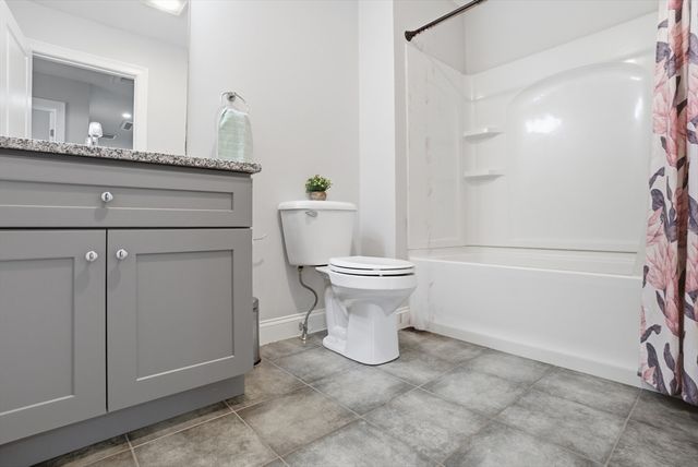 11 Lilac Avenue, Bellingham, MA 02019