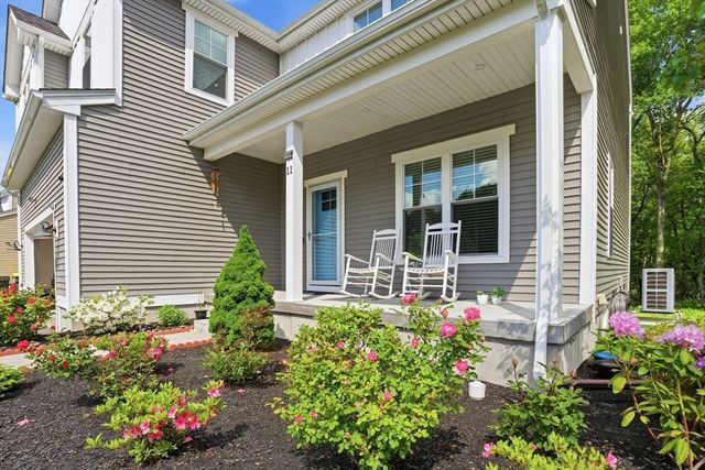 11 Lilac Avenue, Bellingham, MA 02019