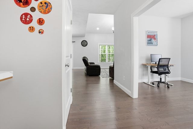 11 Lilac Avenue, Bellingham, MA 02019