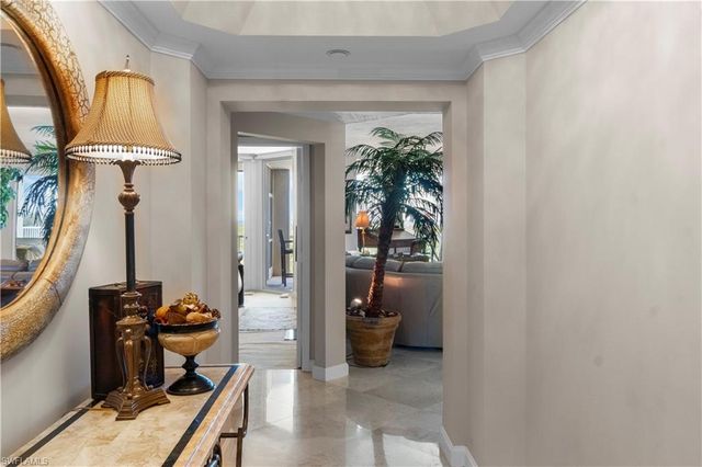 7117 Pelican Bay BLVD # 402, Naples, FL 34108