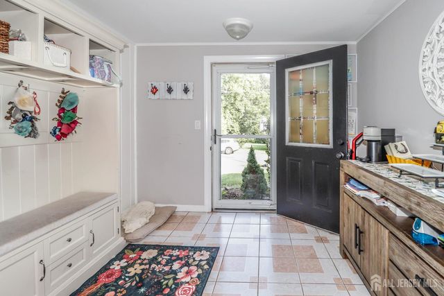 496 Outlook Avenue, Colonia, NJ 07067
