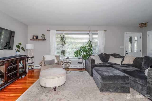 496 Outlook Avenue, Colonia, NJ 07067