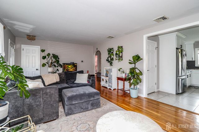 496 Outlook Avenue, Colonia, NJ 07067