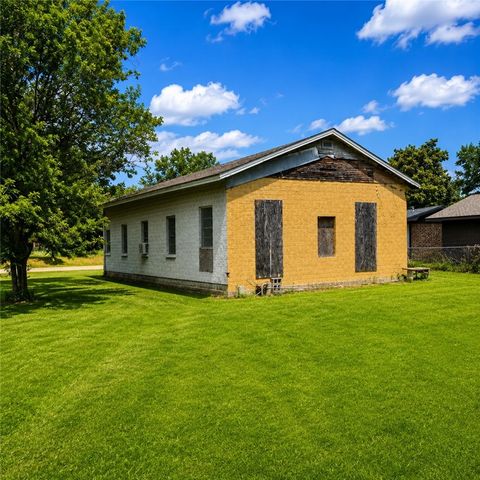 507 N Navasota, Hearne, TX 77859