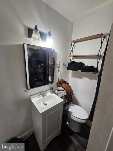 902 W SOMERSET ST, Philadelphia, PA 19133