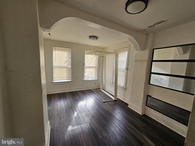 902 W SOMERSET ST, Philadelphia, PA 19133