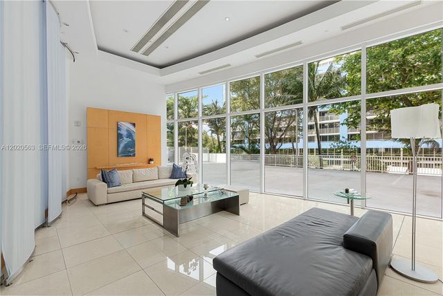 2101 NE Brickell Ave 2302, Miami, FL 33129