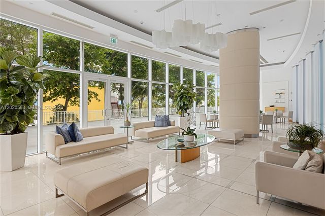 2101 NE Brickell Ave 2302, Miami, FL 33129