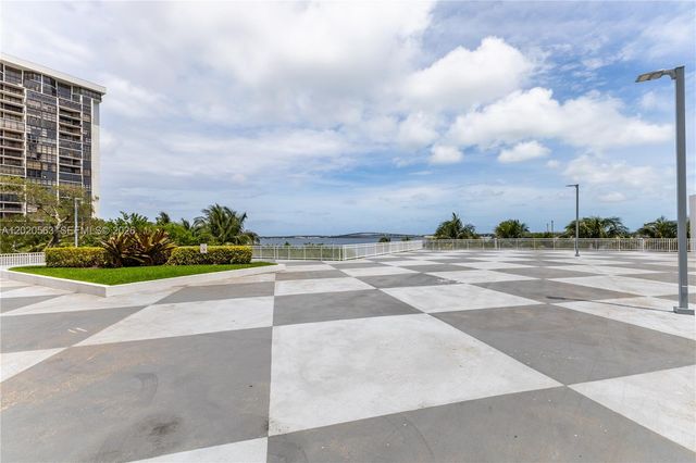 2101 NE Brickell Ave 2302, Miami, FL 33129