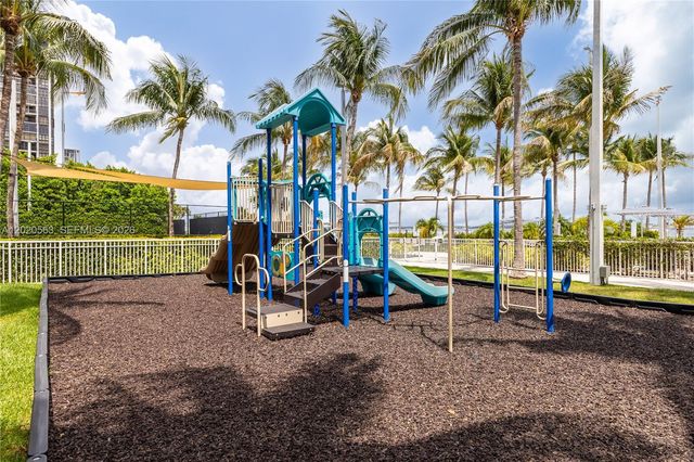 2101 NE Brickell Ave 2302, Miami, FL 33129