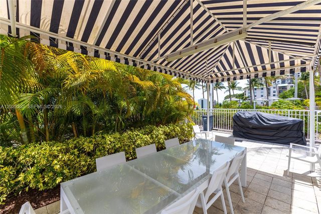 2101 NE Brickell Ave 2302, Miami, FL 33129