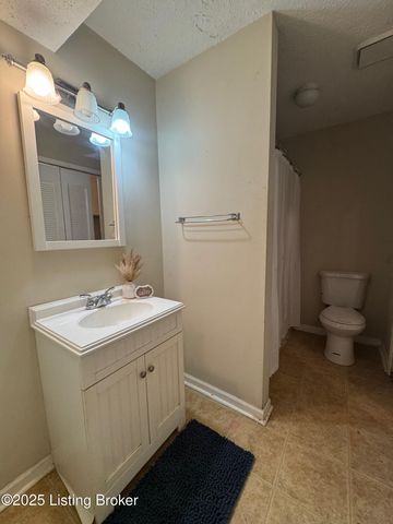 465 Wagon Wheel Trail, Radcliff, KY 40160