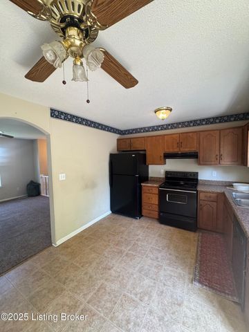 465 Wagon Wheel Trail, Radcliff, KY 40160