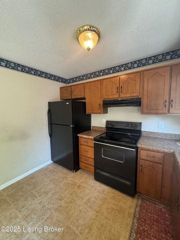465 Wagon Wheel Trail, Radcliff, KY 40160