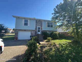 465 Wagon Wheel Trail, Radcliff, KY 40160