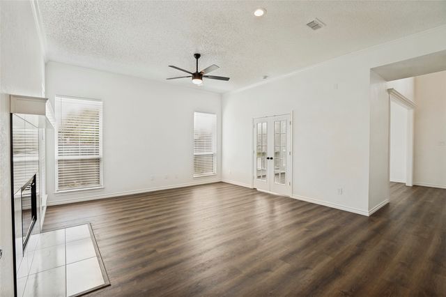 1420 Dudley Drive, Carrollton, TX 75007