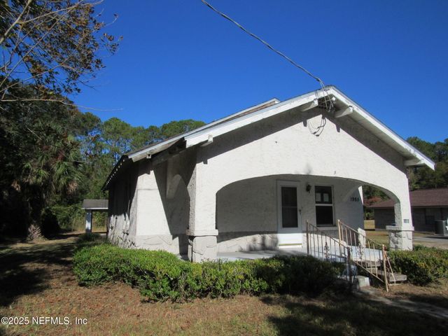 1985 ROWE Avenue, Jacksonville, FL 32208