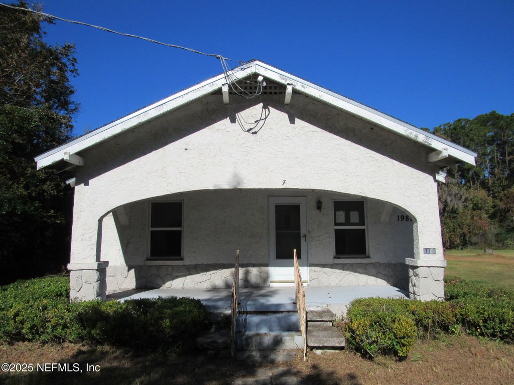 1985 ROWE Avenue, Jacksonville, FL 32208