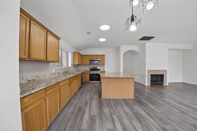 1318 Hawks Nest Drive, Houston, TX 77067