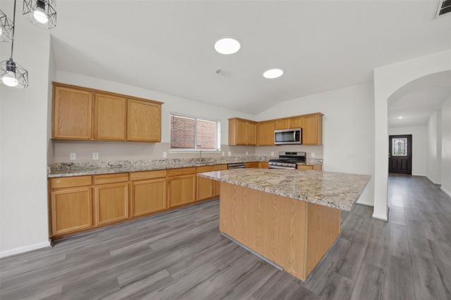 1318 Hawks Nest Drive, Houston, TX 77067