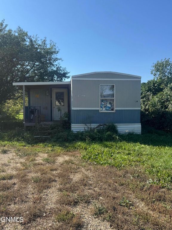 206 Washington Street, Noonan, ND 58765