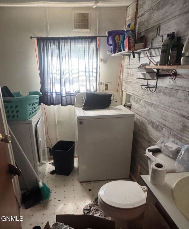 206 Washington Street, Noonan, ND 58765 photo 11