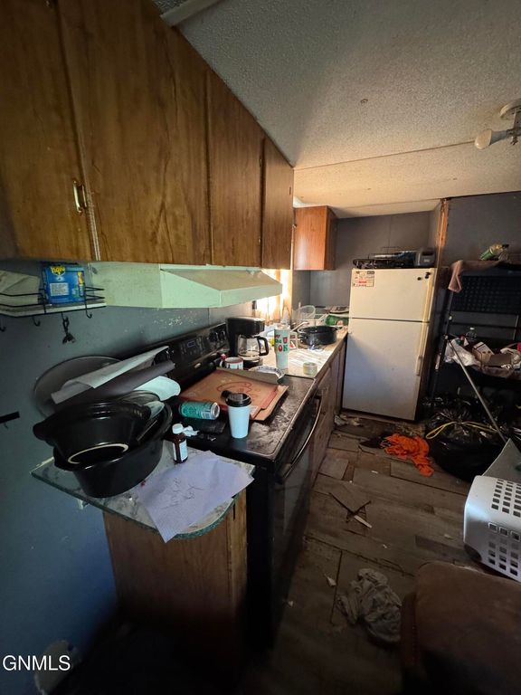 206 Washington Street, Noonan, ND 58765 photo 8