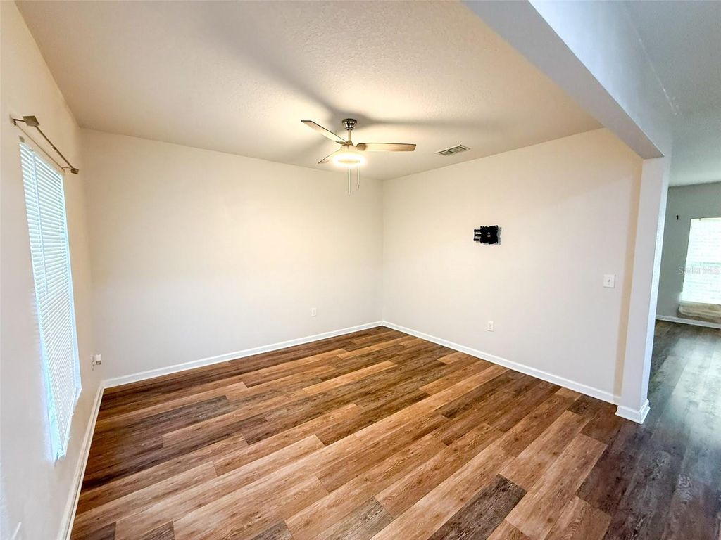 Image 12 of property listing at 1429 FEATHER LANE, Winter Haven, FL 33880