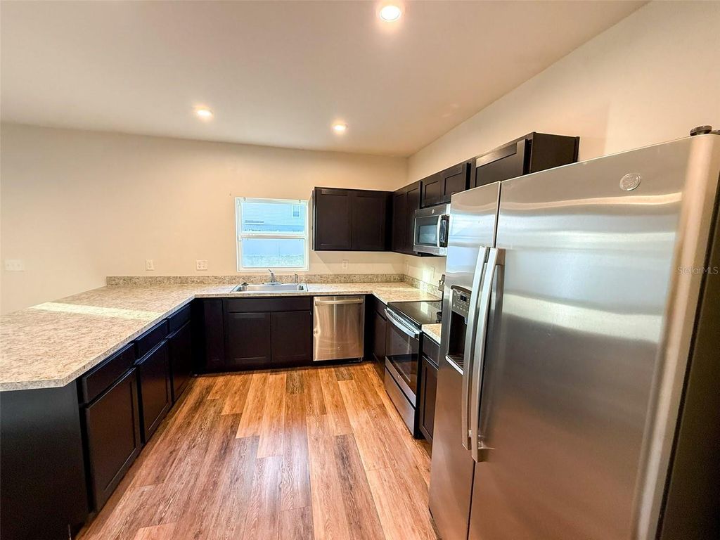 Image 15 of property listing at 1429 FEATHER LANE, Winter Haven, FL 33880