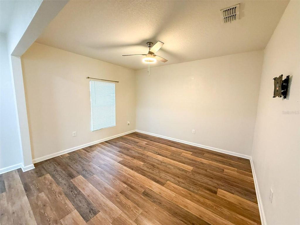 Image 21 of property listing at 1429 FEATHER LANE, Winter Haven, FL 33880