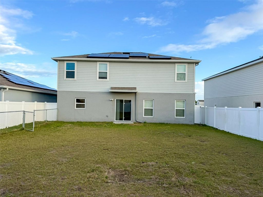 Image 6 of property listing at 1429 FEATHER LANE, Winter Haven, FL 33880