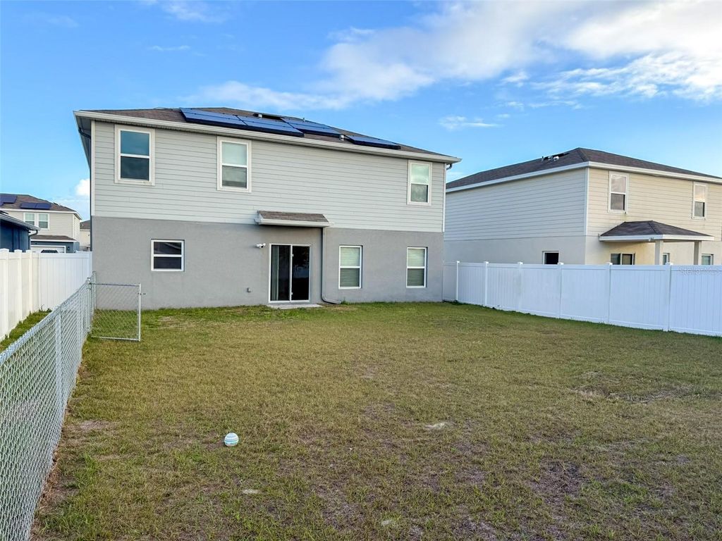 Image 7 of property listing at 1429 FEATHER LANE, Winter Haven, FL 33880