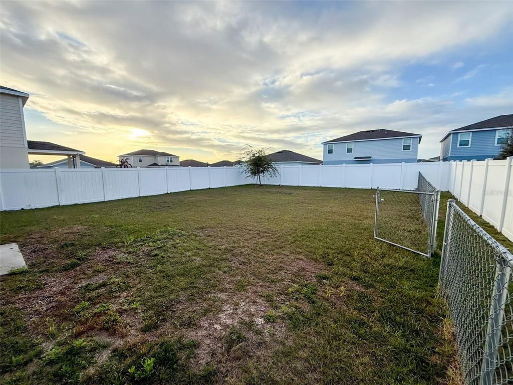 Image 9 of property listing at 1429 FEATHER LANE, Winter Haven, FL 33880