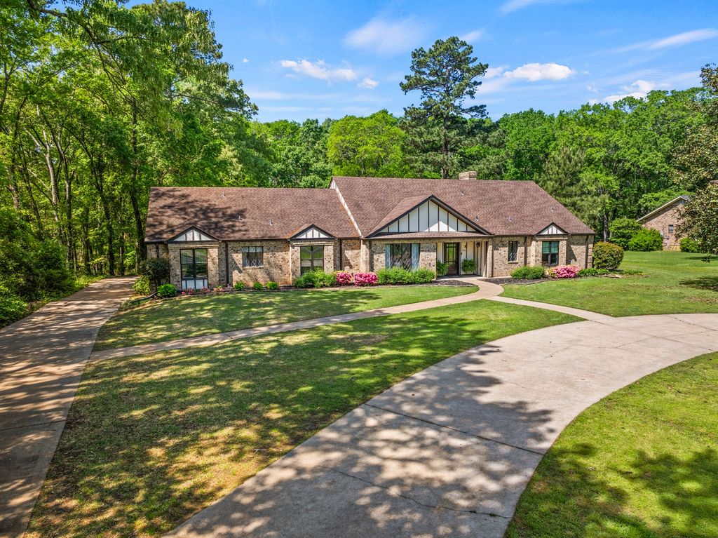 124 County Road 4164, Pittsburg, TX 75686