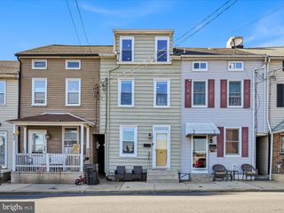 437 CHERRY ST, Columbia, PA 17512