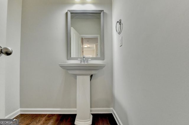 5535 Lightheart Court, Suwanee, GA 30024